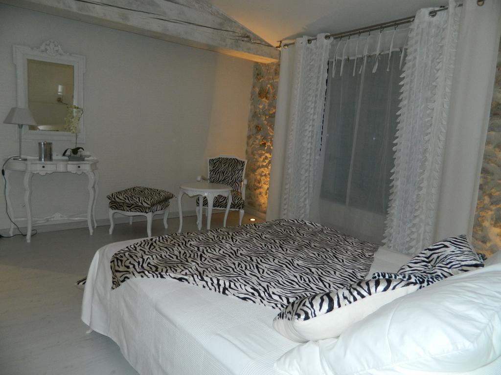 Au Paradis Cathare Fraisse-des-Corbieres Room photo